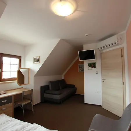Inn A Dolni Dvur Verovice